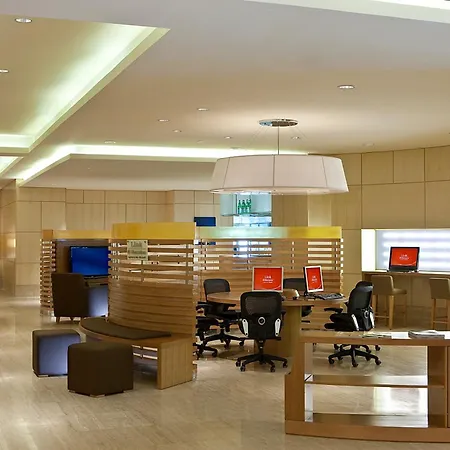 Sheraton Nha Trang Hotel & Spa-3